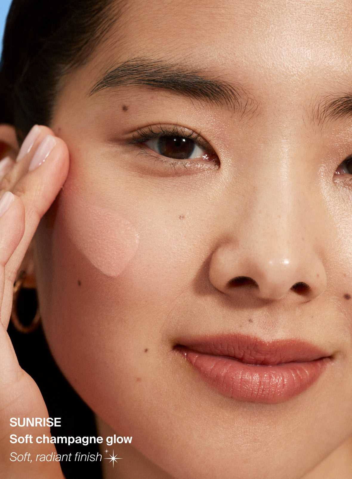 Mineral Glowscreen Soft-Radiance Drops SPF 40 - Image 8